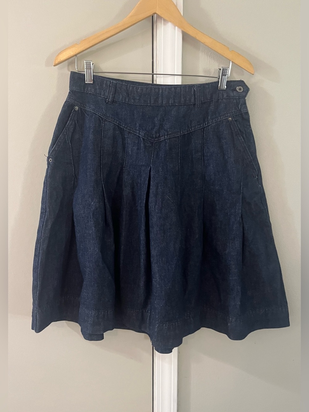 Free People We The Free Madison Ave Pleated Denim Mini Skirt Dark Wash Size 4